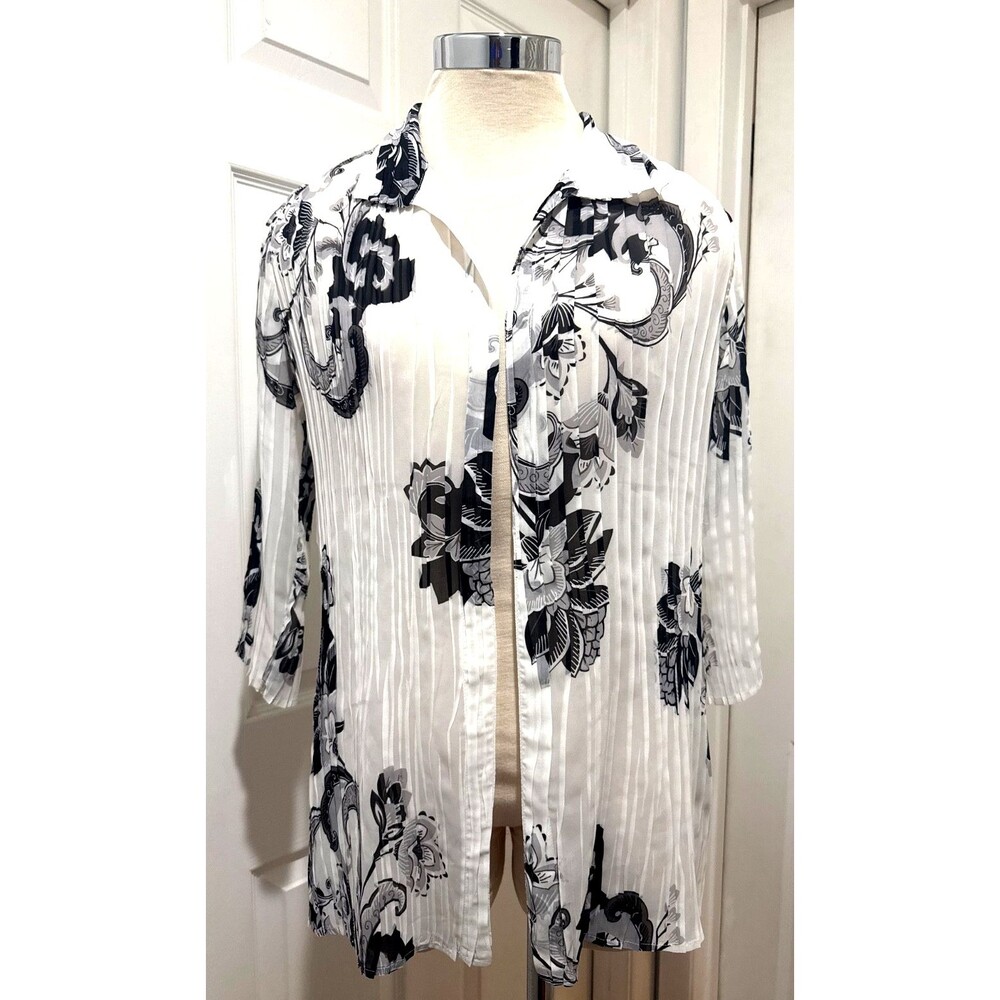 CHICOS Travelers Sz. 0 White Floral Pleats 3/4 Slv Open Blouse Cardigan Duster